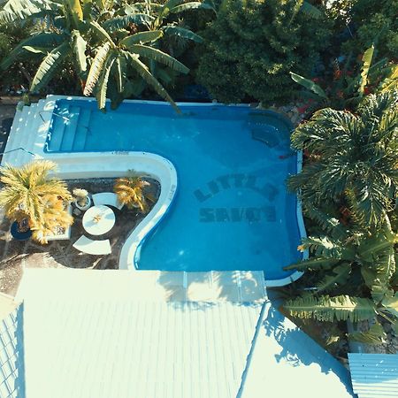 Little Savoy Guest House New 런어웨이베이 외부 사진