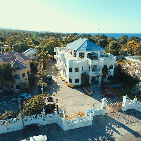 Little Savoy Guest House New 런어웨이베이 외부 사진
