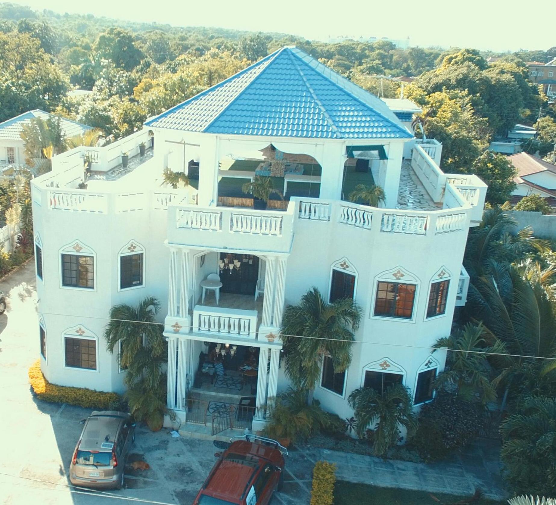 Little Savoy Guest House New 런어웨이베이 외부 사진