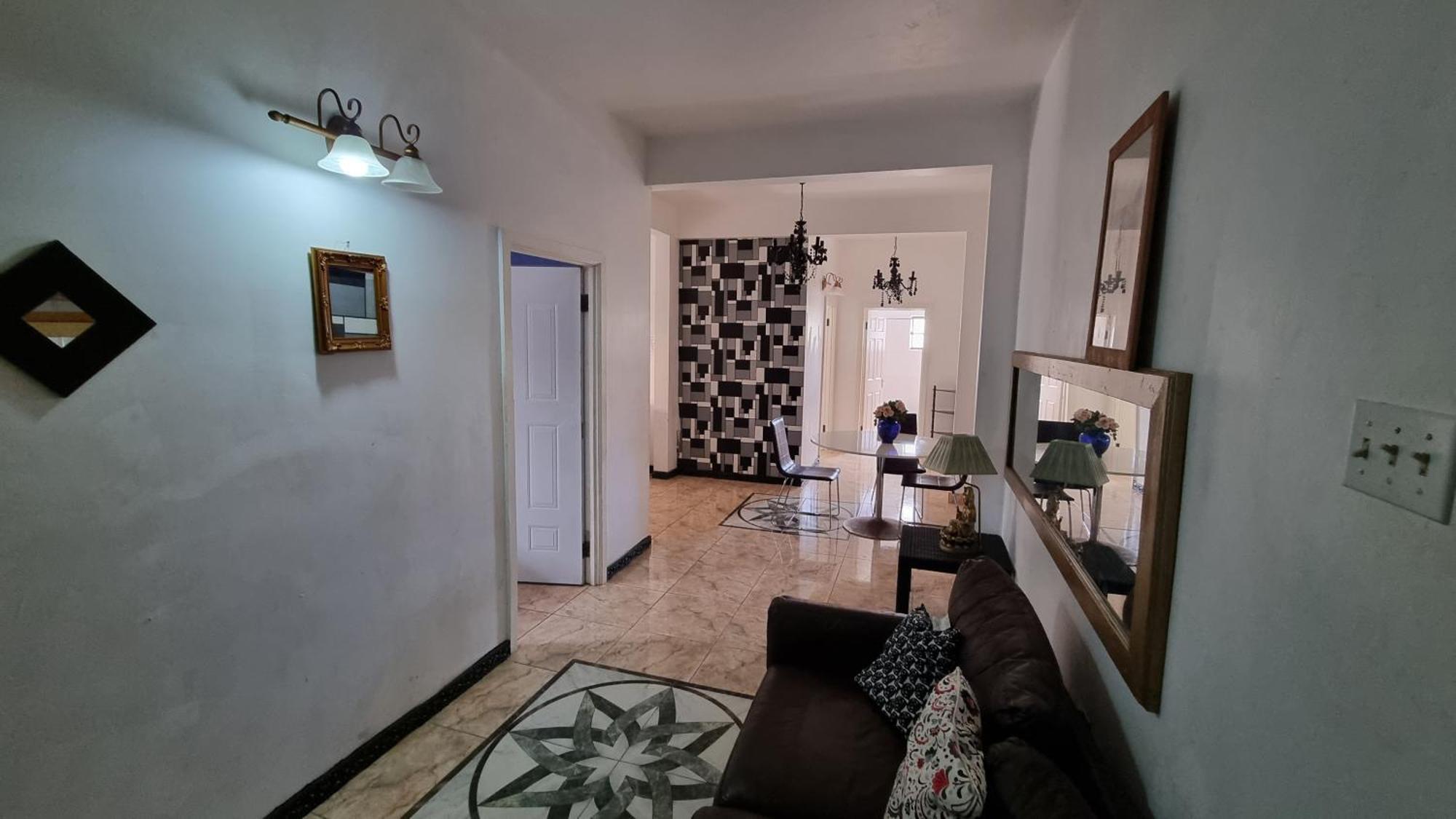 Little Savoy Guest House New 런어웨이베이 외부 사진
