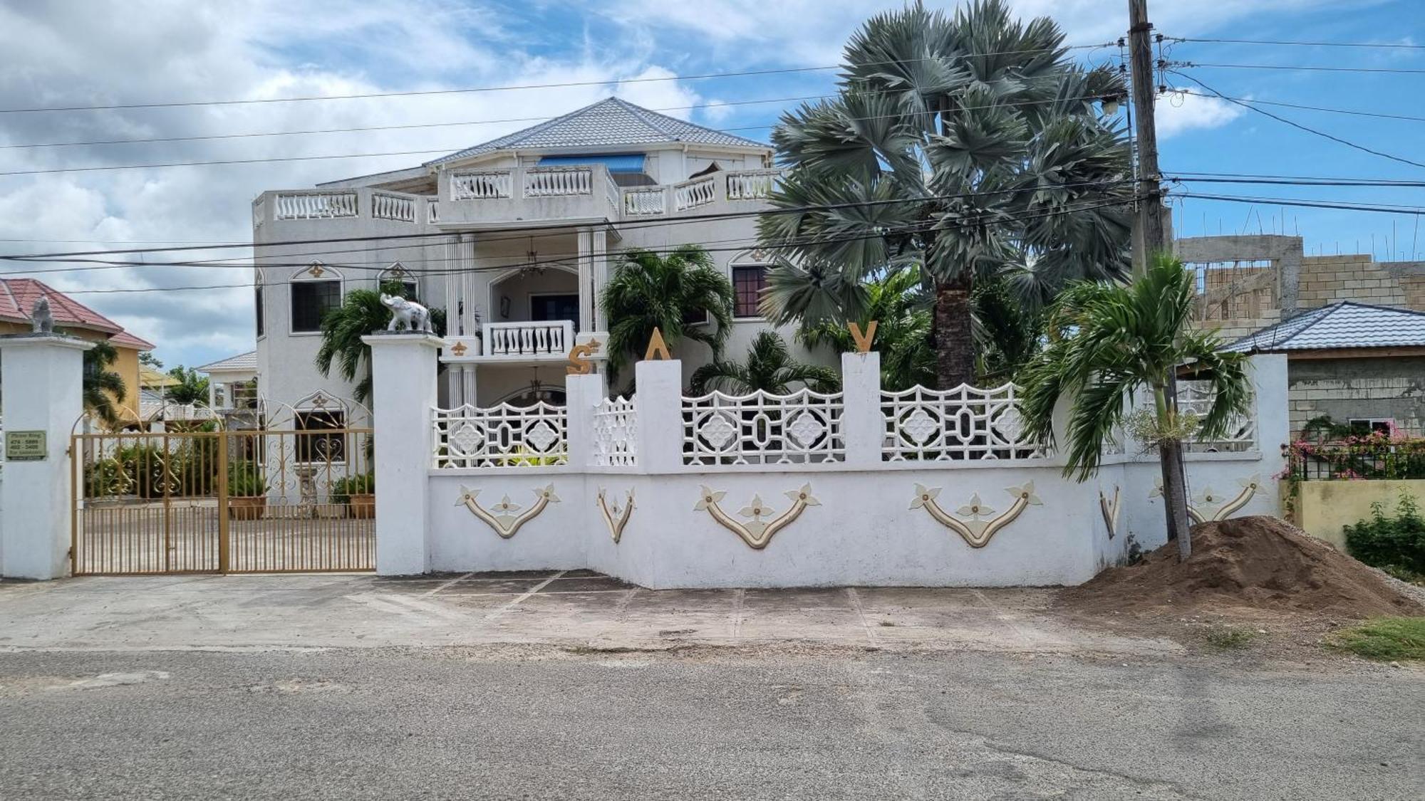 Little Savoy Guest House New 런어웨이베이 외부 사진