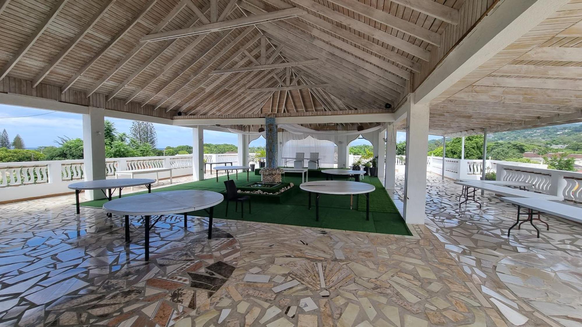 Little Savoy Guest House New 런어웨이베이 외부 사진